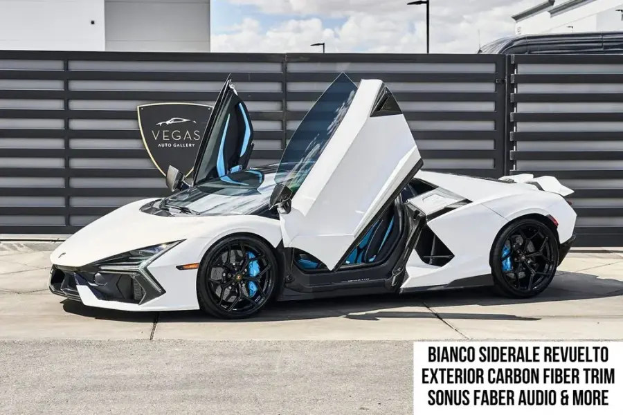 2025 Lamborghini Revuelto