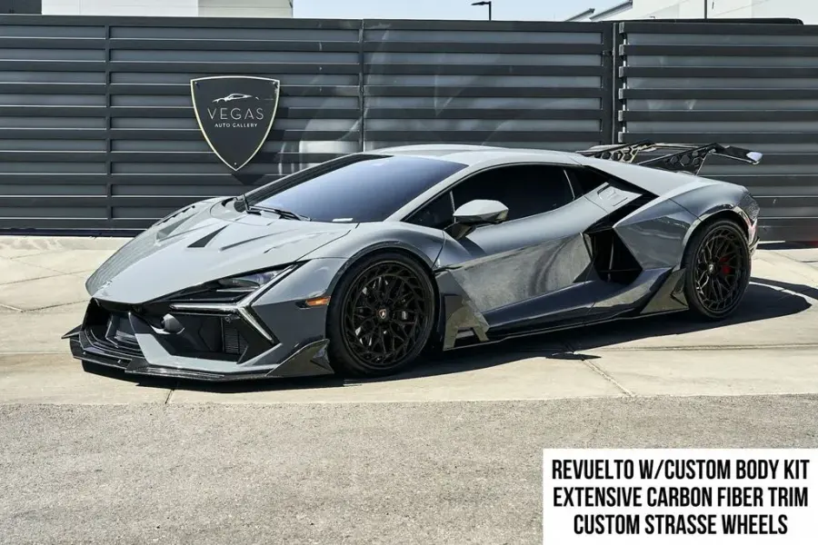 2024 Lamborghini Revuelto
