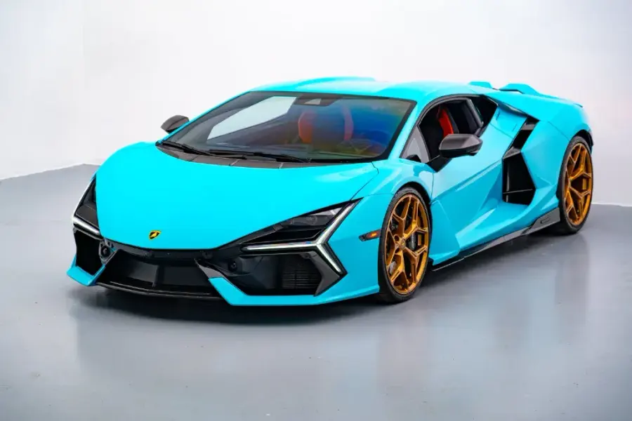 2024 Lamborghini Revuelto